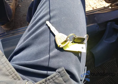 2001 Honda Civic Dx z USA, uszkodzony, nr VIN 2HGES162X1H512104